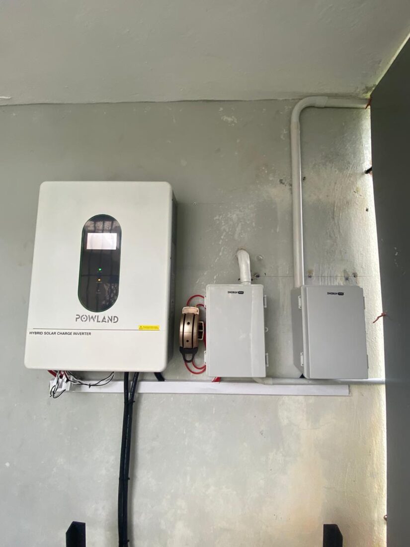 Montaje de inversor y protecciones