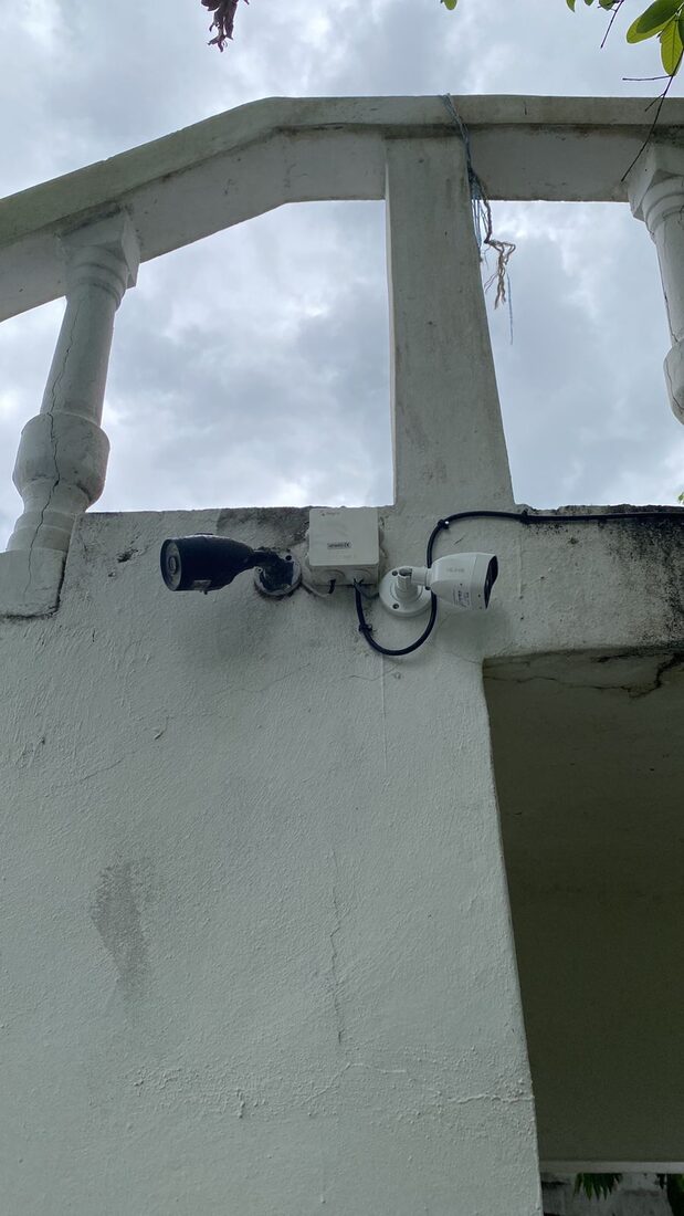 Cámara de vigilancia en exterior
