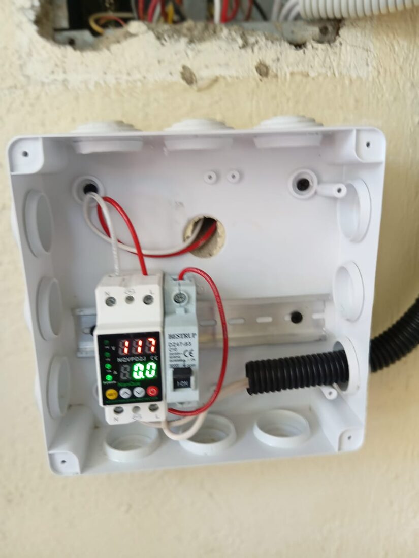 Instalación de breaker principal